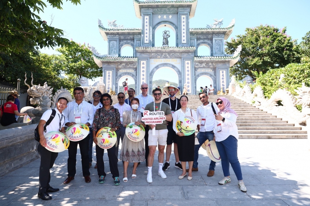 Removing bottlenecks to attract foreign visitors to Vietnam